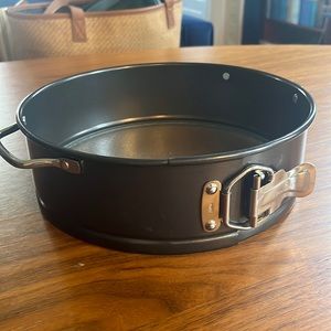 pampered chef 9 inch springform cake pan!!